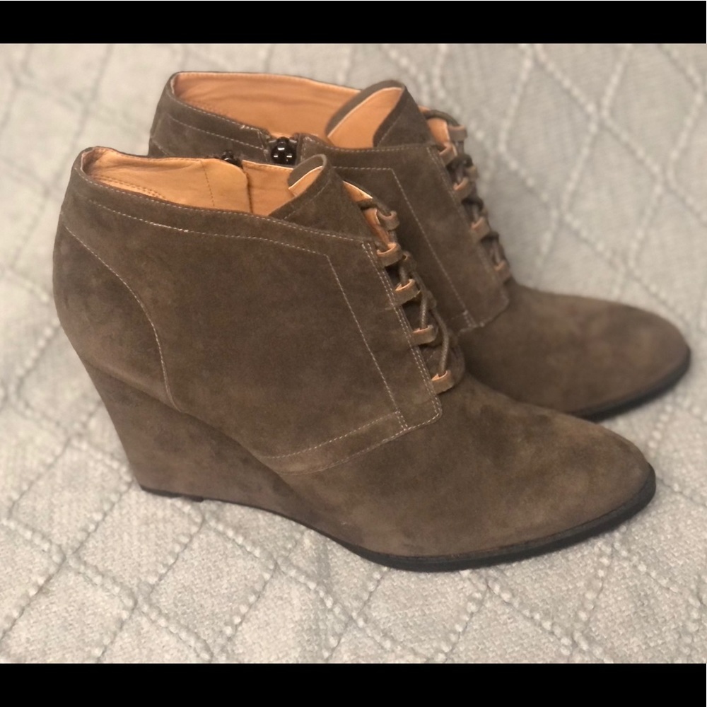 Franco Sarto Wedge Suede Gray